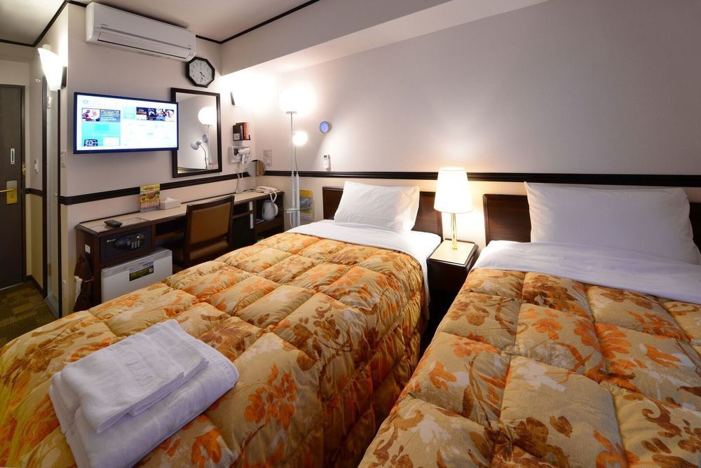 Toyoko Inn Kashiwa Eki Nishi Guchi Zewnętrze zdjęcie