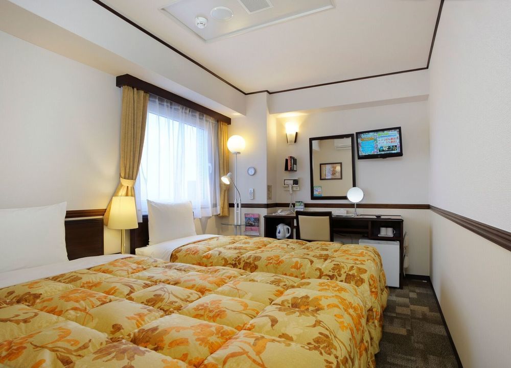 Toyoko Inn Kashiwa Eki Nishi Guchi Zewnętrze zdjęcie